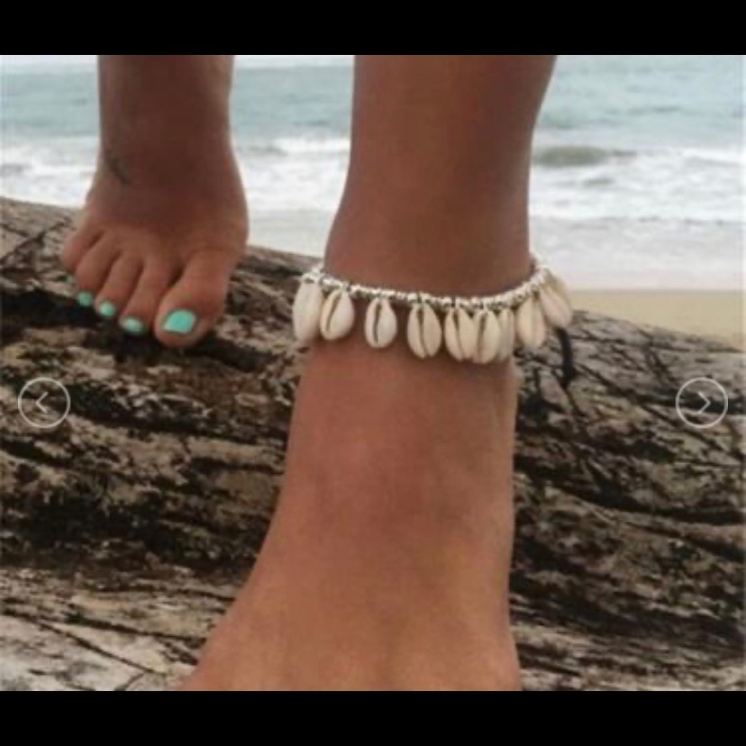 Shell Beaded Anklet